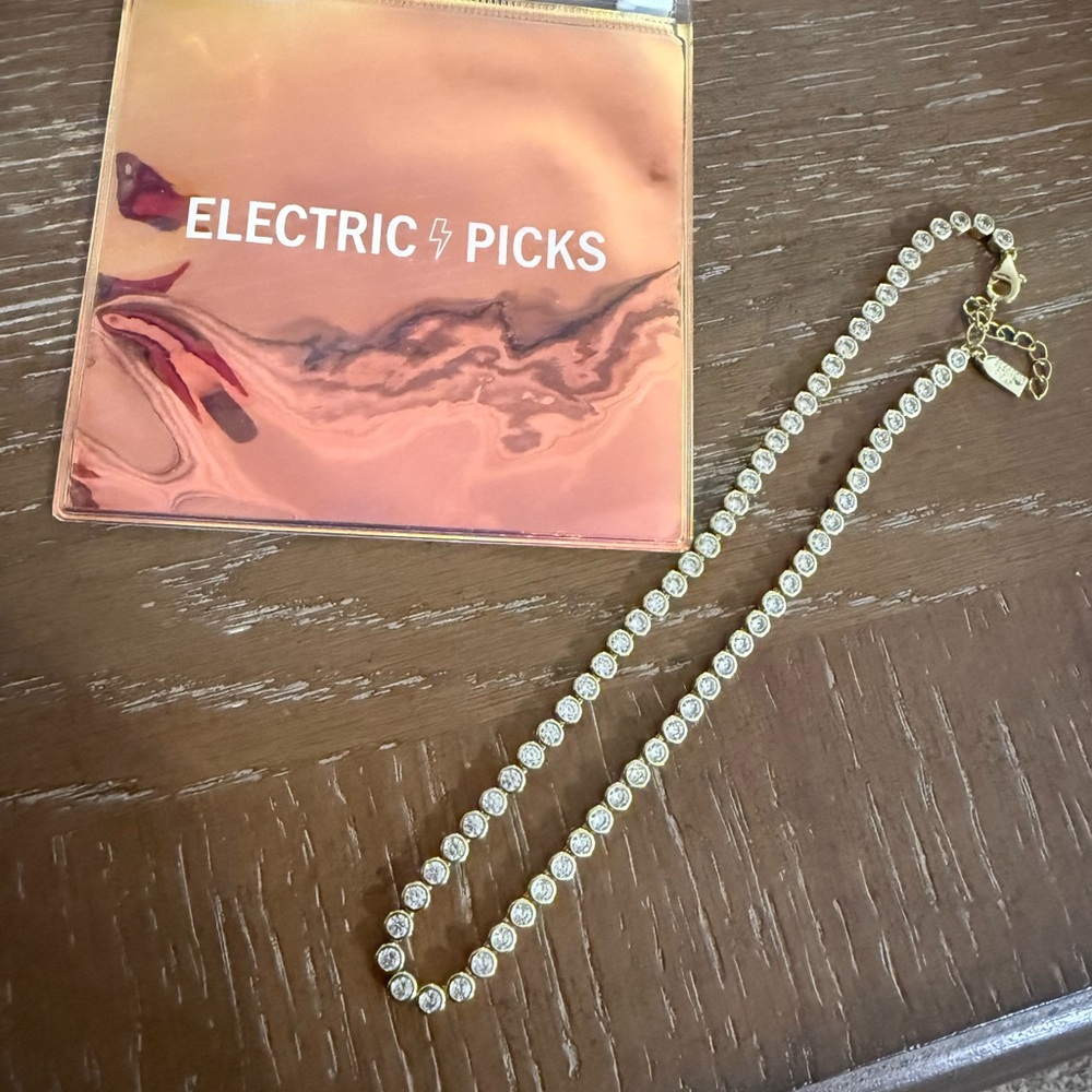 Electric Picks Jewel Gold Necklace